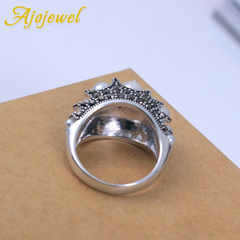 Ajojewel Women's Vintage Simulated-Pearl Ring With Black Rhinestones Anel Original Retro Jewelry Beauty Gifts