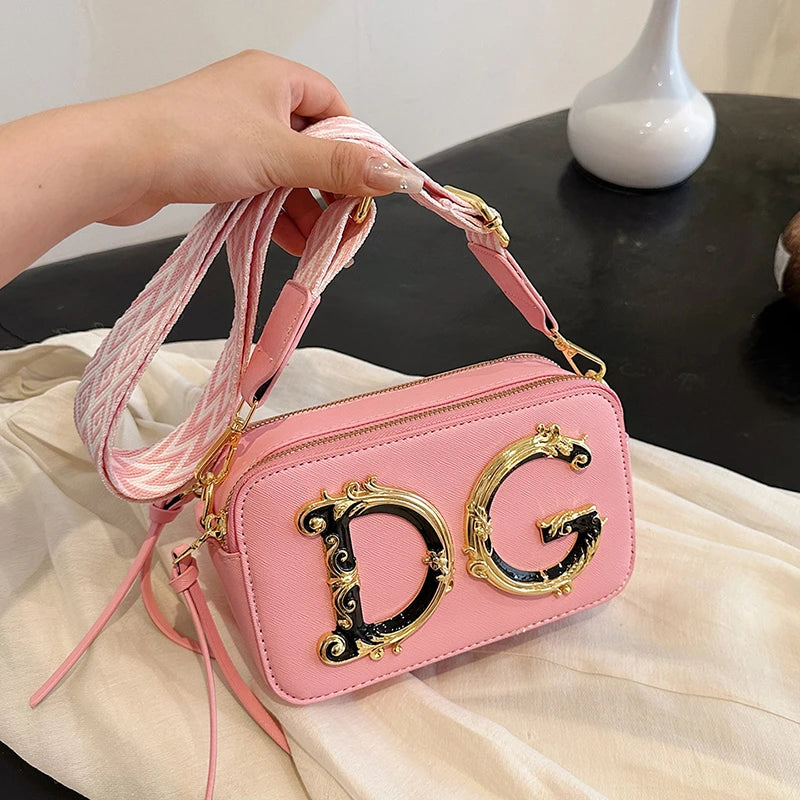 Ladies Handbag in Leather with Detachable Strap - Versatile Shoulder or Crossbody Bag Elegant Functionality