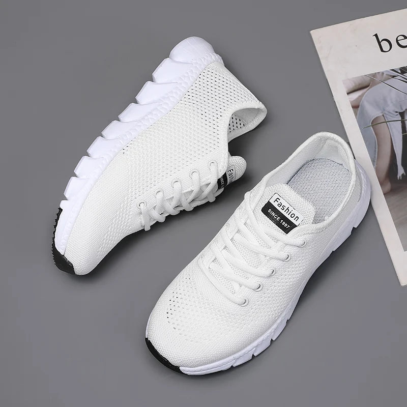 2022 Summer New Ladies Sneakers Breathable Lightweight Outdoor Running Sneakers Ladies Solid Color Tennis Ladies Casual Shoes