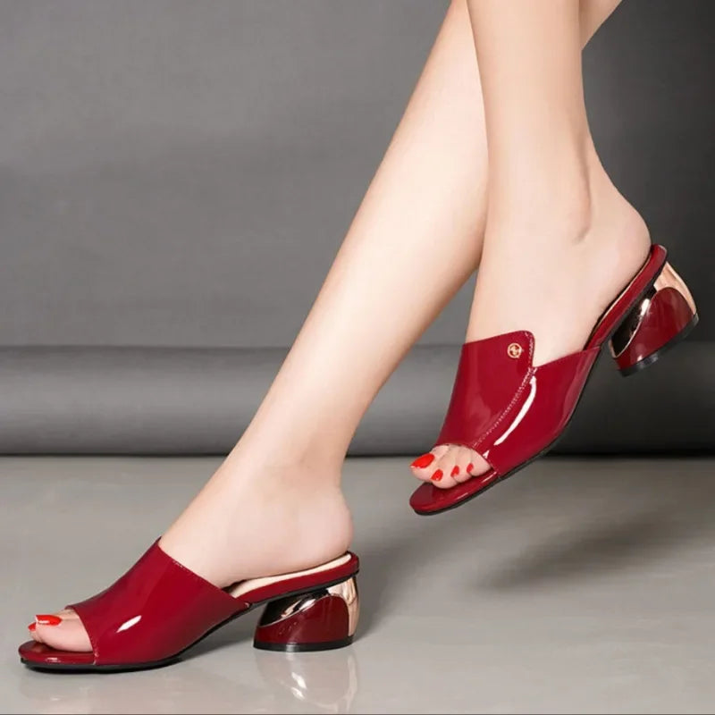 Woman Slippers Fashion Sandals Open Toe Shoes for Women Outside Slides Designer Luxury Chic and Elegant Shoe Wholesale Unique 39