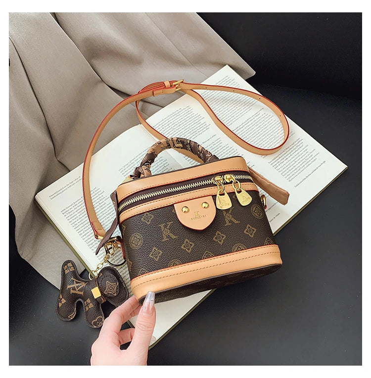 Spacious Leather Tote Bag For Ladies Luxury Designer Inspired Handbag Women Work Travel Essential Classic Bag