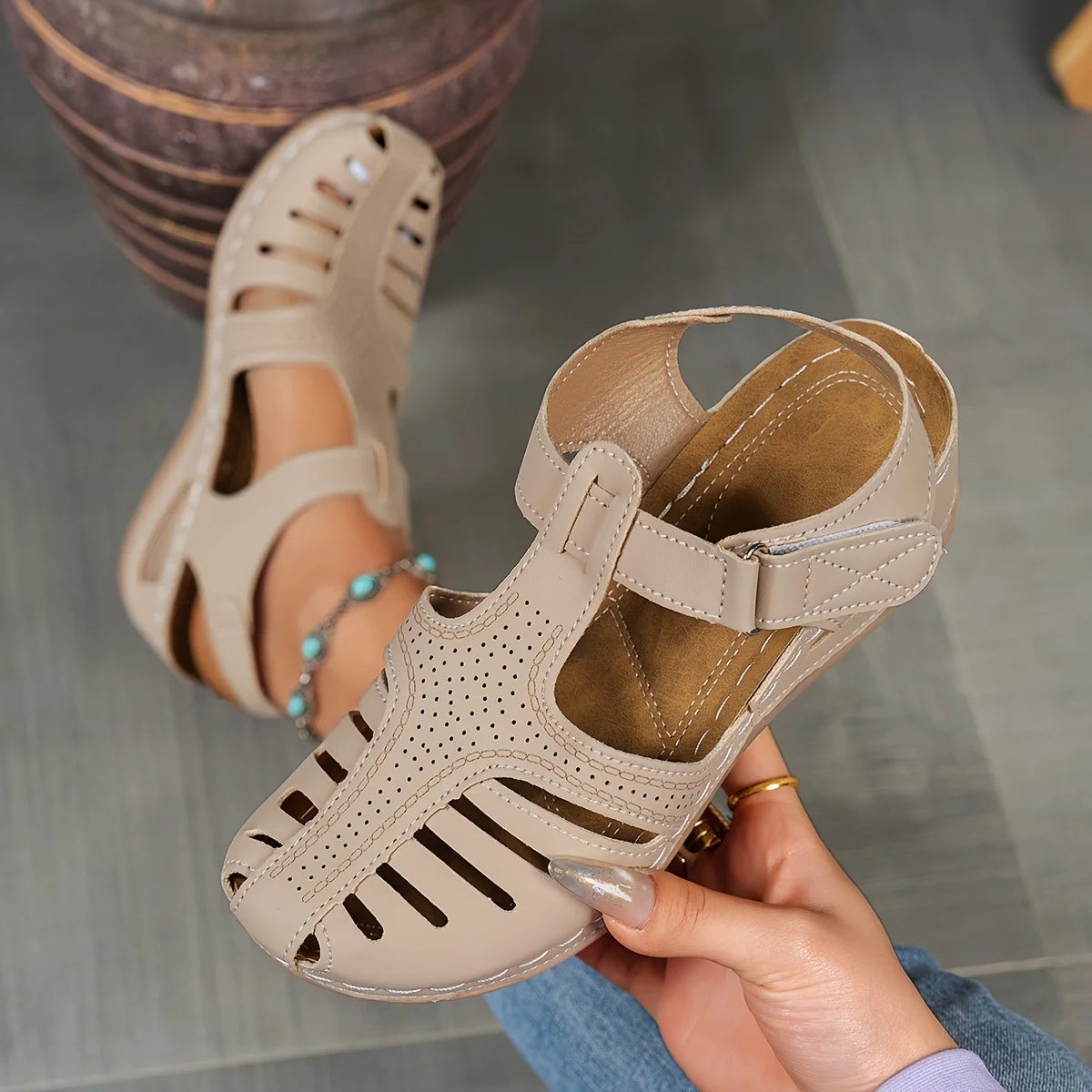 Ladies' Leisure Platform Triangle Sandals Summer Slippers Ladies' Sets Wearing Slippers Open Toed Ladies' Sandals Ladies' Shoes