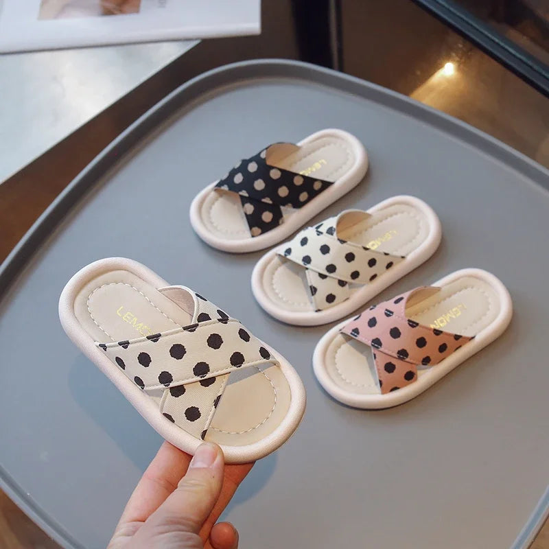 Girl House Slippers Soft Soled Summer Indoor Slippers for Children Fashion Polka Dot Versatile Kids Causal Open-toe Causal Shoes