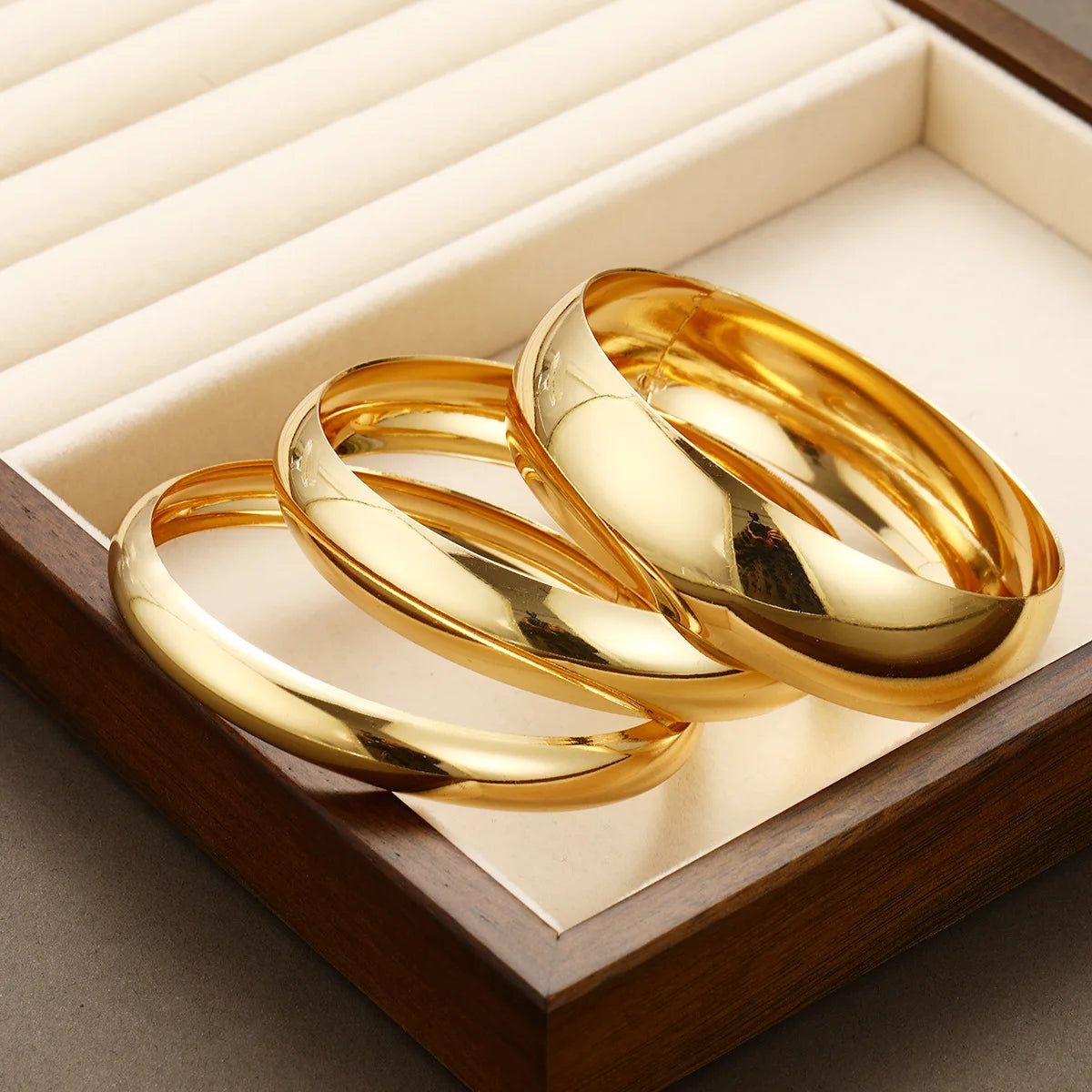 3 Pcs/Set Classic Gold Color Wide Bangles for Women Exaggerated Heavy Metal Big Bracelet Luxury Wedding Jewelry Accessories 2025