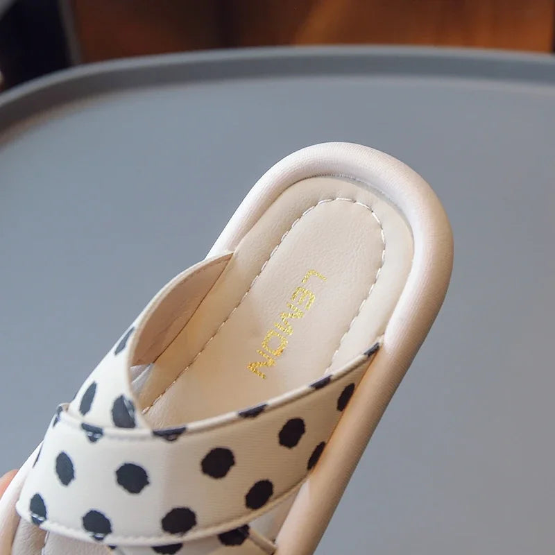 Girl House Slippers Soft Soled Summer Indoor Slippers for Children Fashion Polka Dot Versatile Kids Causal Open-toe Causal Shoes