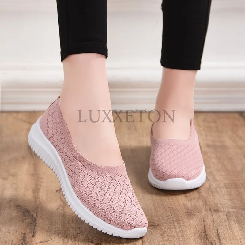 Ladies Summer Comfortable Plus Size Ladies Mesh BreathableSports Socks Ladies Light Casual Sports Shoes Flat Ladies Loafers