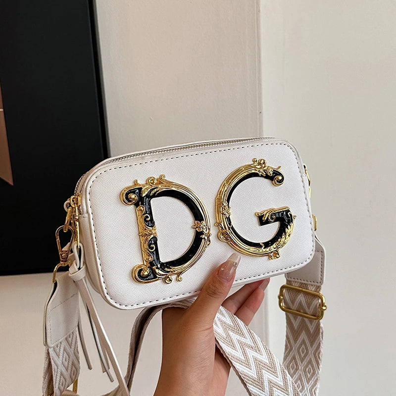 Ladies Handbag in Leather with Detachable Strap - Versatile Shoulder or Crossbody Bag Elegant Functionality