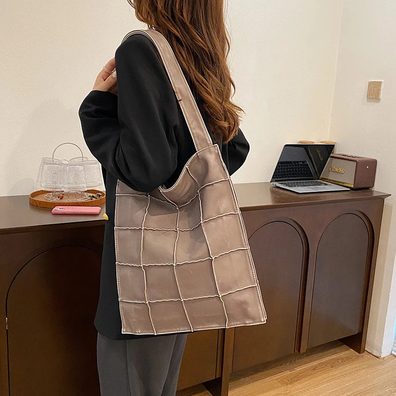 Ladies Handbag Women Vintage Bag Large Capacity Female Bag Brand Designer Plaid Shoulder Bag Soft Leather Top Handle Tote Bags