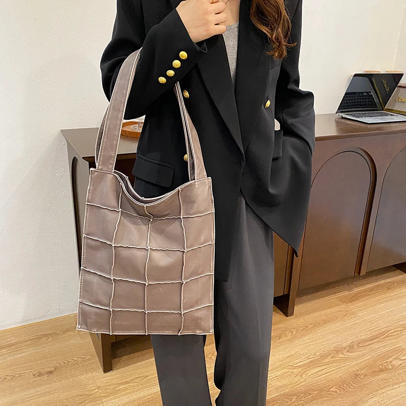 Ladies Handbag Women Vintage Bag Large Capacity Female Bag Brand Designer Plaid Shoulder Bag Soft Leather Top Handle Tote Bags