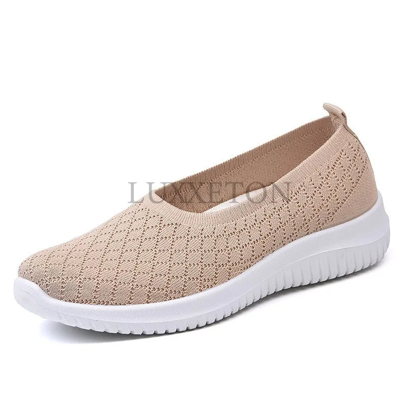 Ladies Summer Comfortable Plus Size Ladies Mesh BreathableSports Socks Ladies Light Casual Sports Shoes Flat Ladies Loafers