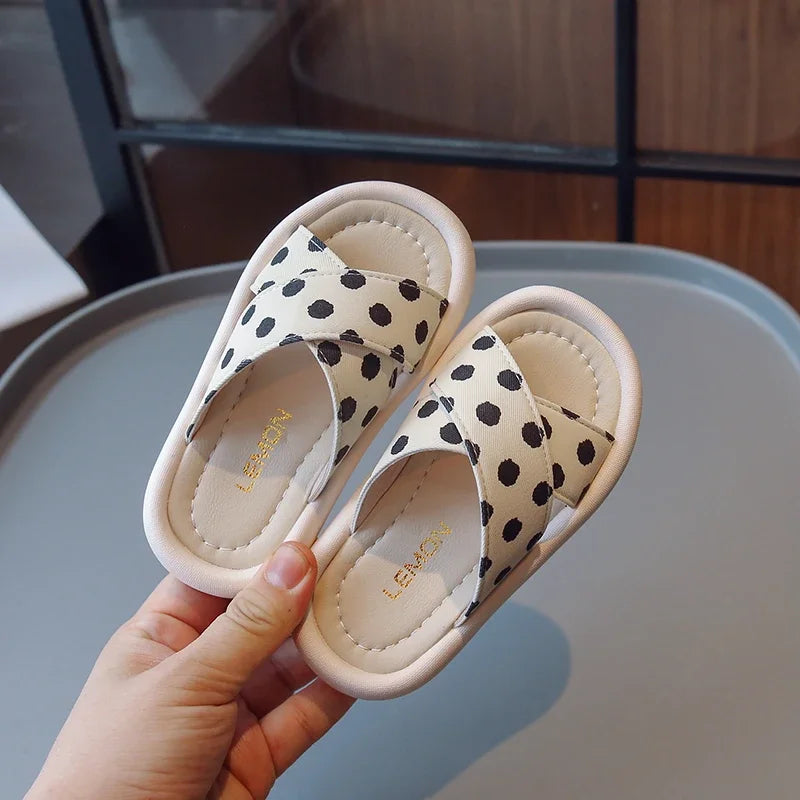 Girl House Slippers Soft Soled Summer Indoor Slippers for Children Fashion Polka Dot Versatile Kids Causal Open-toe Causal Shoes