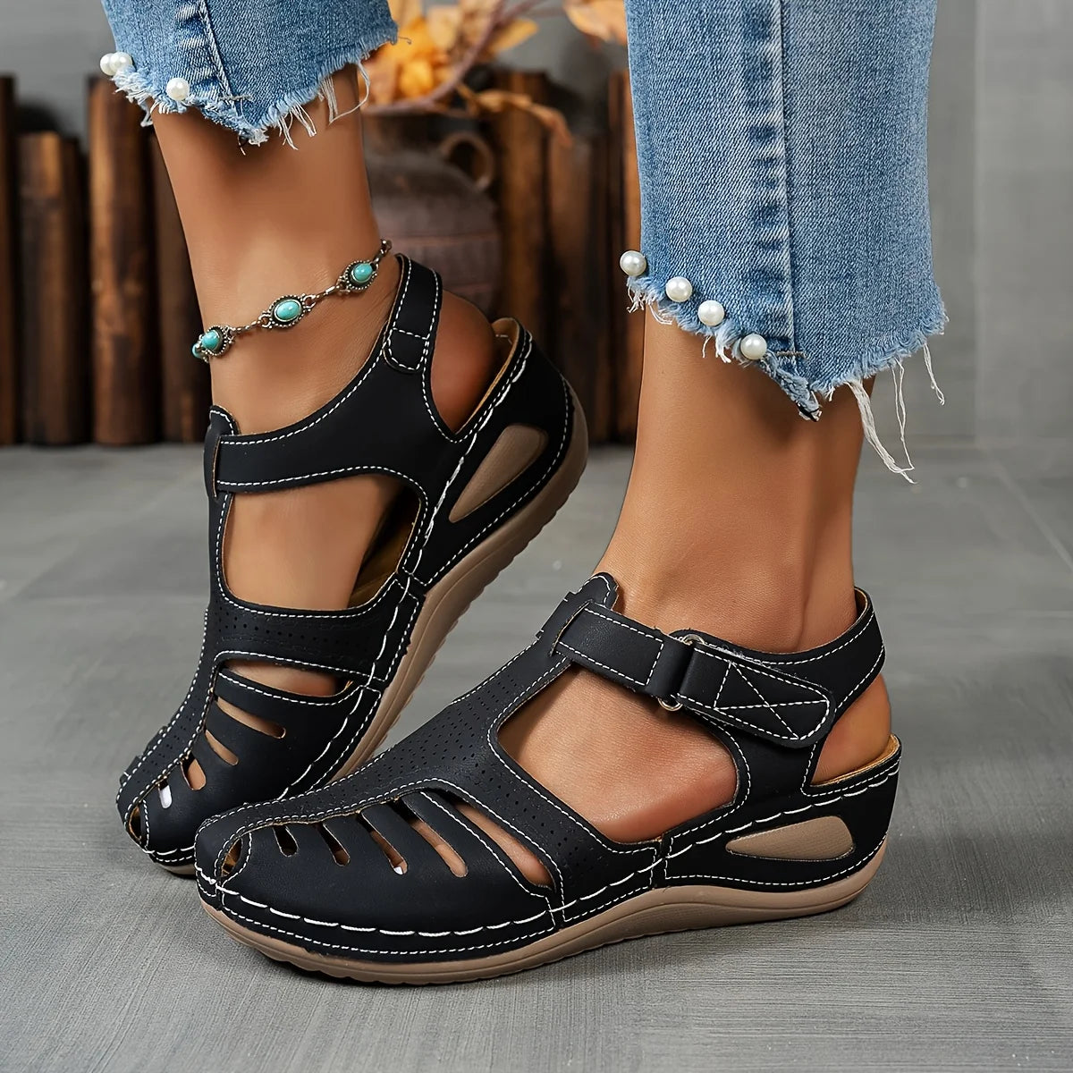 Ladies' Leisure Platform Triangle Sandals Summer Slippers Ladies' Sets Wearing Slippers Open Toed Ladies' Sandals Ladies' Shoes