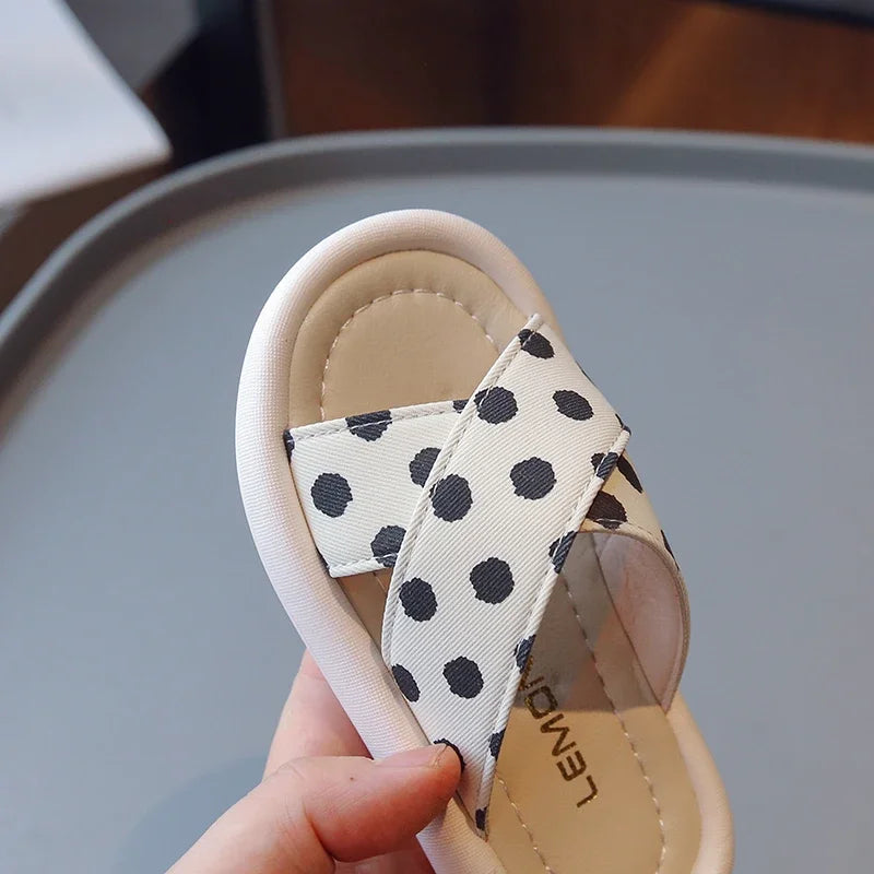 Girl House Slippers Soft Soled Summer Indoor Slippers for Children Fashion Polka Dot Versatile Kids Causal Open-toe Causal Shoes