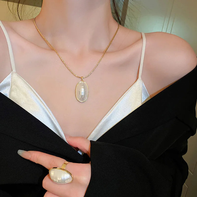 Elliptical Imitation Pearl Jewelry Set For Women Gentle Atmospheric Collarbone Chain High-end Alloy Jewelry Set Accessory Gifts