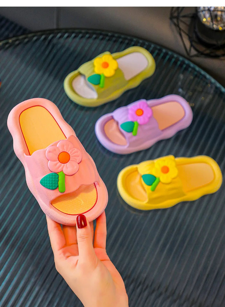 2024 Summer New Cartoon Girl Slippers Soft Sole Home Shoes Anti Slip Sandals Flower Kid Shoes Flip Flops