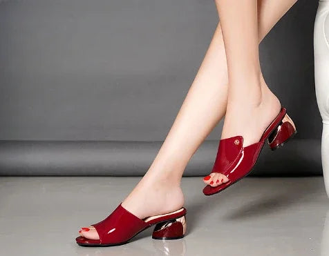 Woman Slippers Fashion Sandals Open Toe Shoes for Women Outside Slides Designer Luxury Chic and Elegant Shoe Wholesale Unique 39