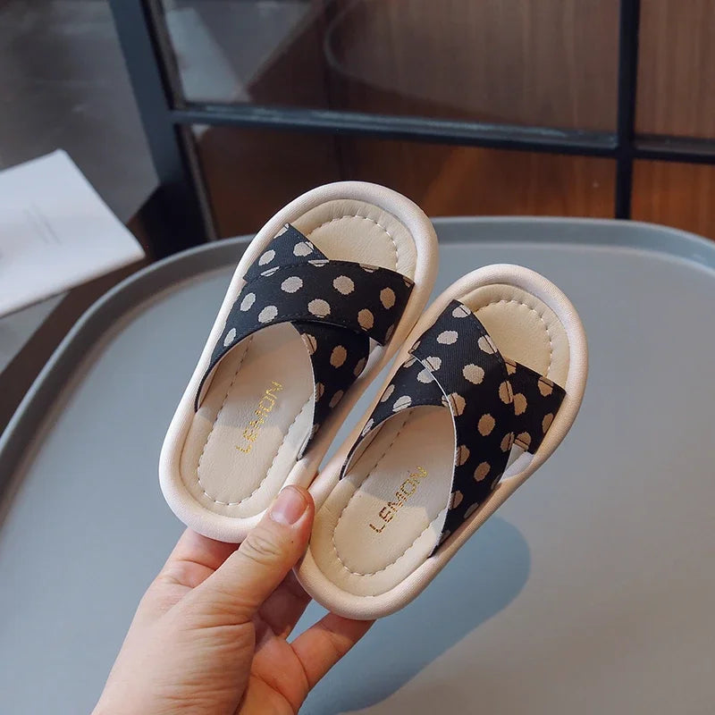 Girl House Slippers Soft Soled Summer Indoor Slippers for Children Fashion Polka Dot Versatile Kids Causal Open-toe Causal Shoes