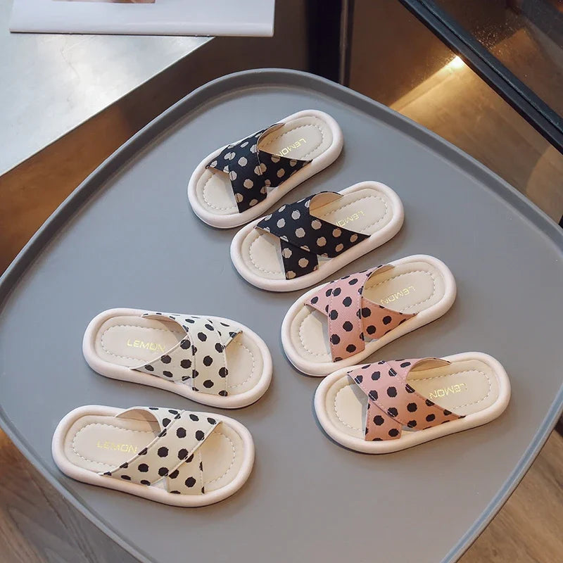 Girl House Slippers Soft Soled Summer Indoor Slippers for Children Fashion Polka Dot Versatile Kids Causal Open-toe Causal Shoes