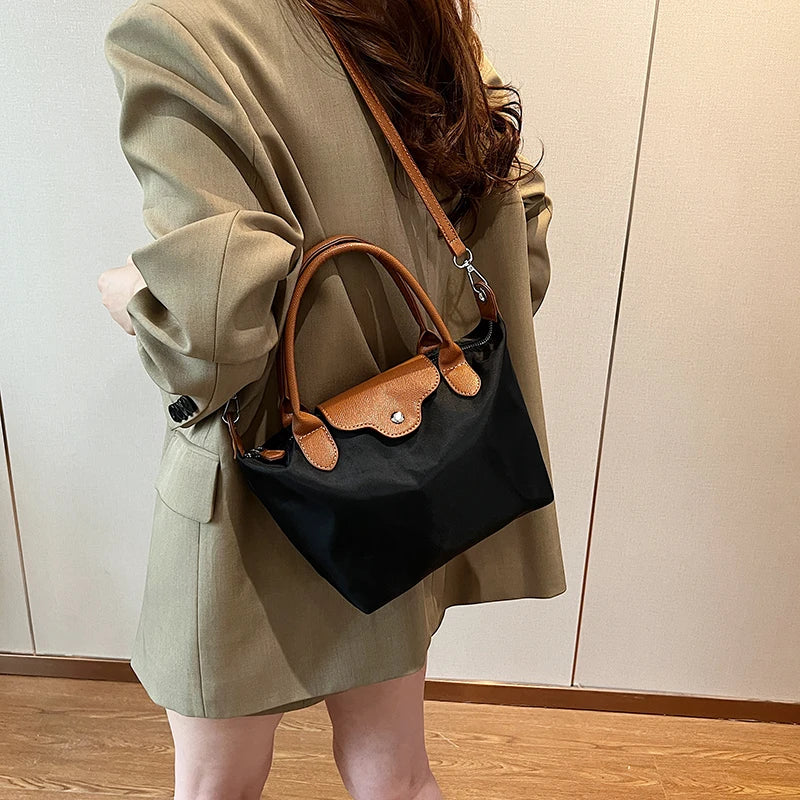 New Fashion Ladies Shoulder Bag, Large Capacity Fashionable And Durable Ladies Crossbody Bag, Ladies Nylon Simple Handbag