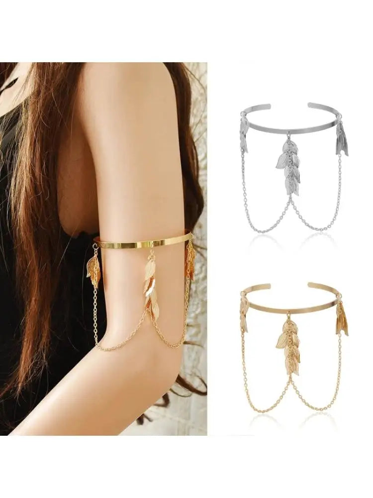 Upper Arm Bracelet Metal Coil Swirl Spiral Shape Armband Cuff Fashion Simple Arm Bangle Armlet Adjustable for Women Girl