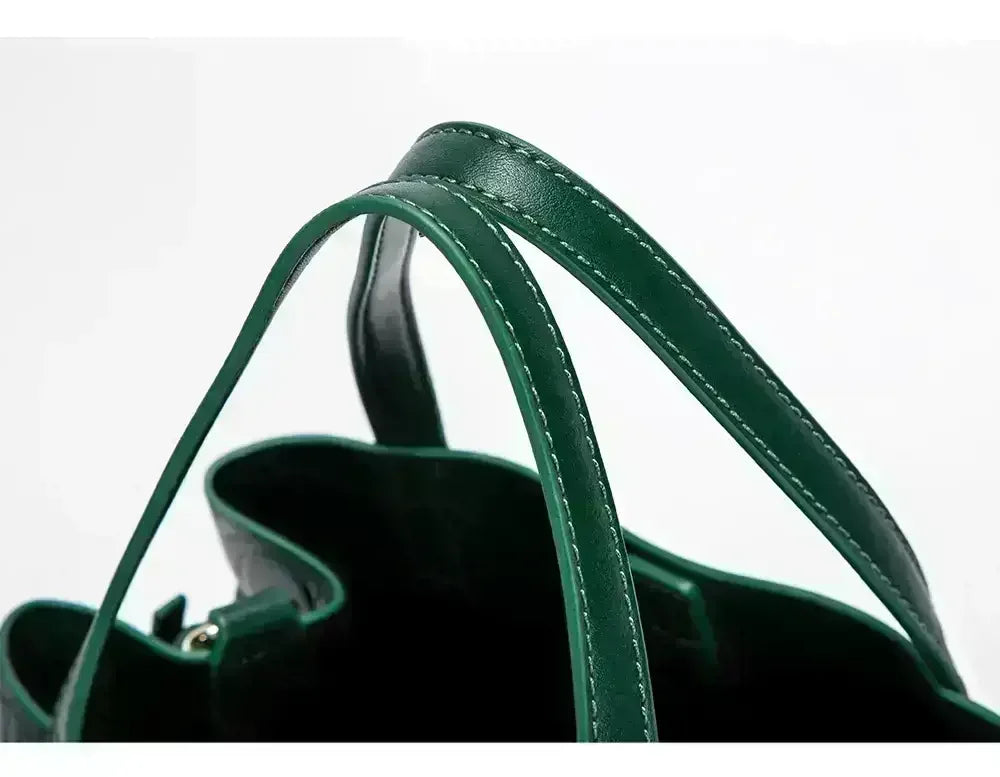 CH Embossed Ladies Crossbody Bag Letter Printing Design Ladies Handbag Large Capacity Tote Bag Elegant Temperament Ladies Should