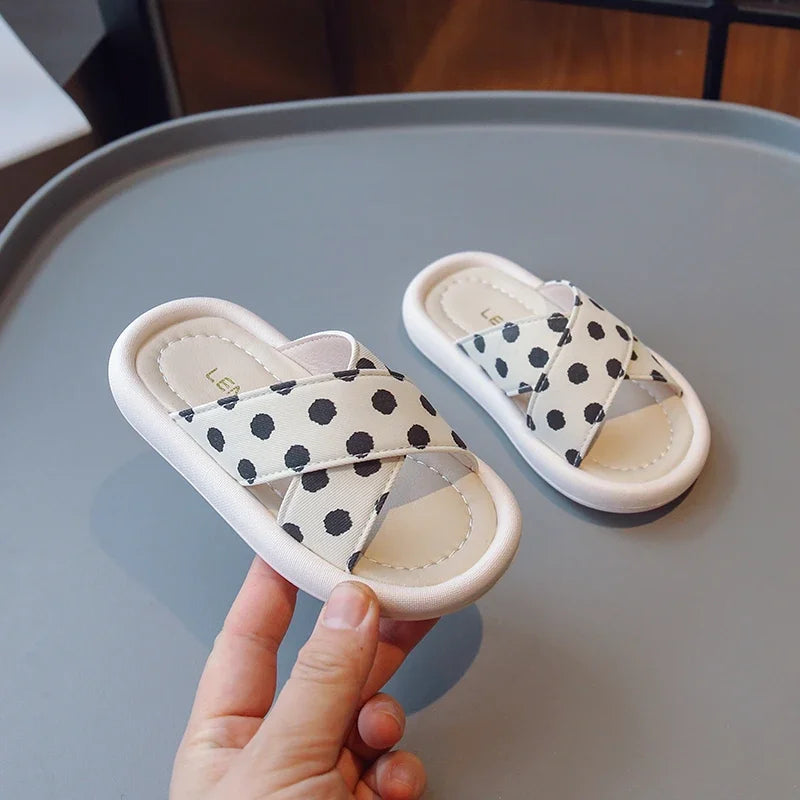 Girl House Slippers Soft Soled Summer Indoor Slippers for Children Fashion Polka Dot Versatile Kids Causal Open-toe Causal Shoes