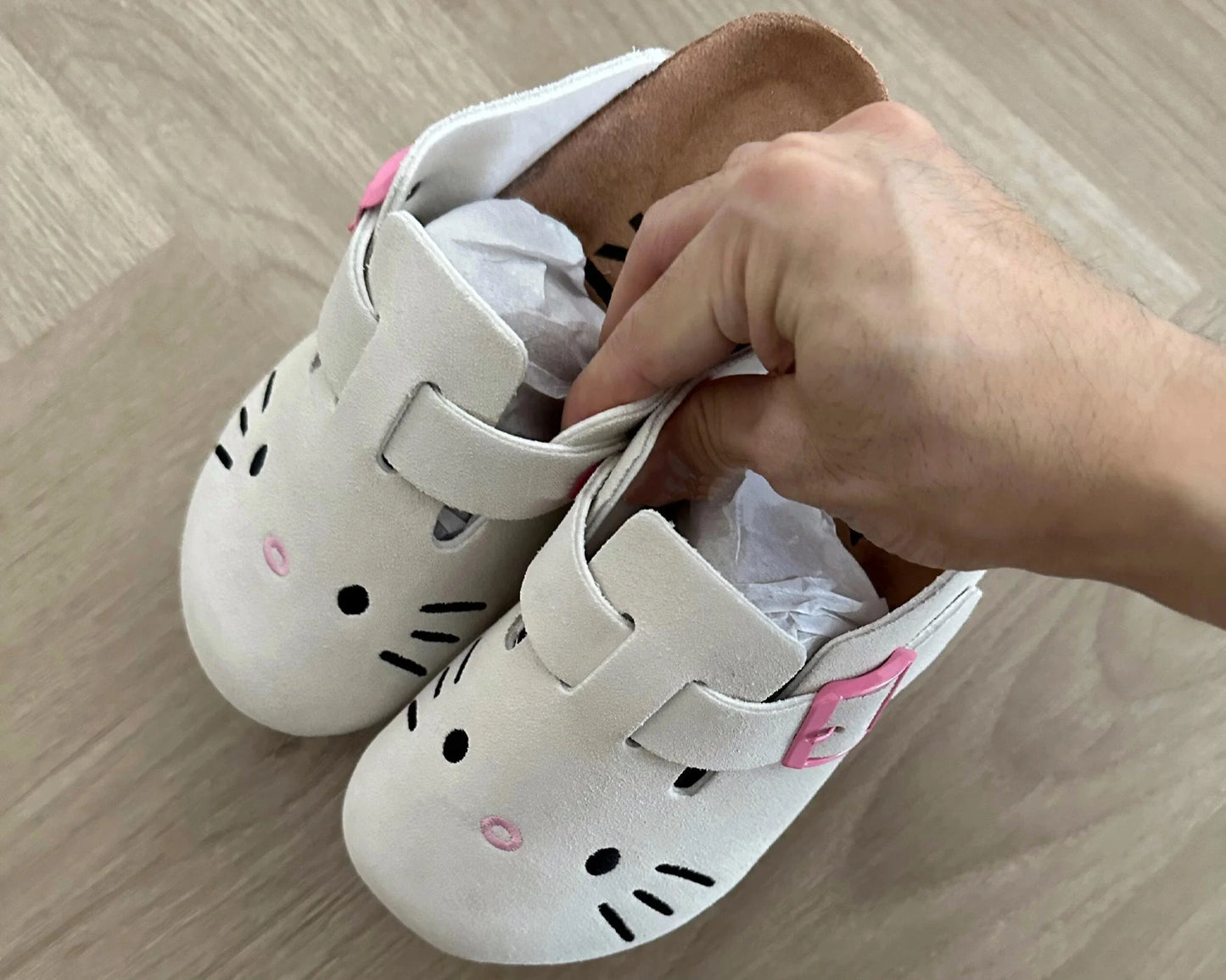 Hello Kitty Girl Slippers Sanrio Cute Anime Summer Female Thick Sole Flat Shoes Sweet Cartoon Outdoor Anti Slip Slippers Gifts