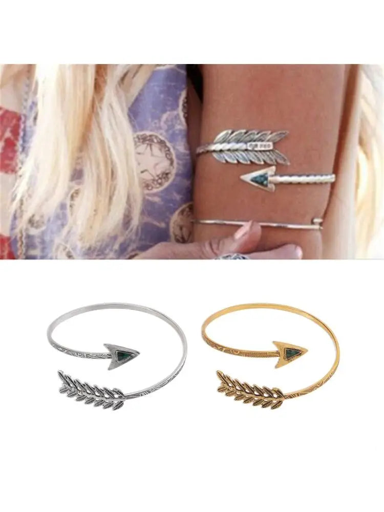Upper Arm Bracelet Metal Coil Swirl Spiral Shape Armband Cuff Fashion Simple Arm Bangle Armlet Adjustable for Women Girl