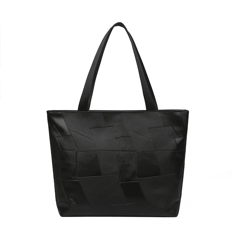 Ladies' handbag made of PU material with checkered design. Large capacity. Suitable for travel and photography.