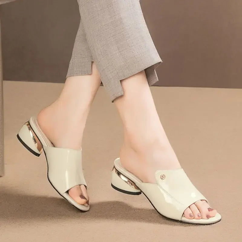 Woman Slippers Fashion Sandals Open Toe Shoes for Women Outside Slides Designer Luxury Chic and Elegant Shoe Wholesale Unique 39