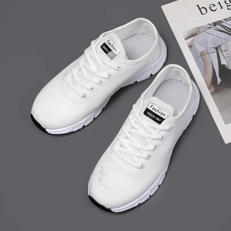 2022 Summer New Ladies Sneakers Breathable Lightweight Outdoor Running Sneakers Ladies Solid Color Tennis Ladies Casual Shoes