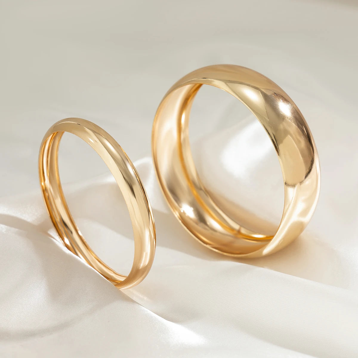 2Pcs/Set Punk Classic Gold Color Wide Bangles for Women Exaggerated Heavy Metal Big Bracelet Luxury Wedding Jewelry Accessories