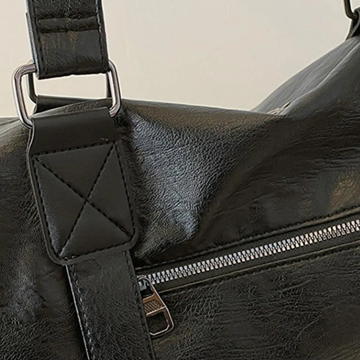 Ladies' large black PU travel handbag with shoulder strap and top handle, suitable for work, fitness, and shopping, handbag-liu