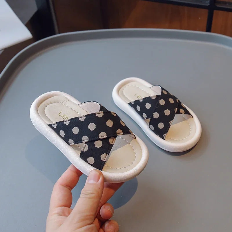 Girl House Slippers Soft Soled Summer Indoor Slippers for Children Fashion Polka Dot Versatile Kids Causal Open-toe Causal Shoes